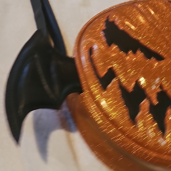 Pain & Stitches Pumpkin Bat Crossbody Bag - Picture 3 of 8